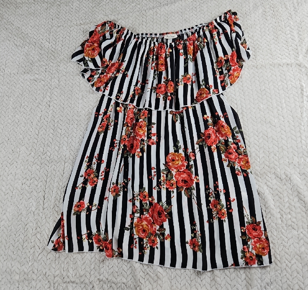 Face Kisses Floral Striped Sz 3X off shoulders Pull over Blouse party spring